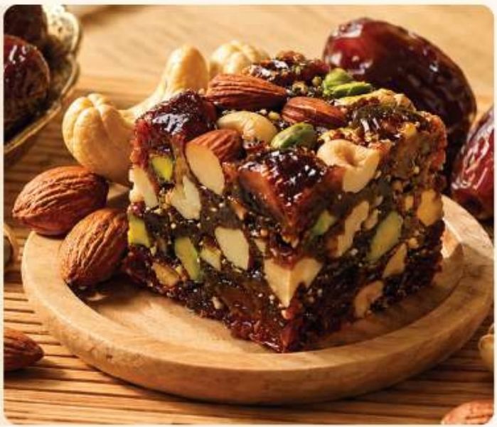 Farmano date bite with almonds, cashews and pistachios